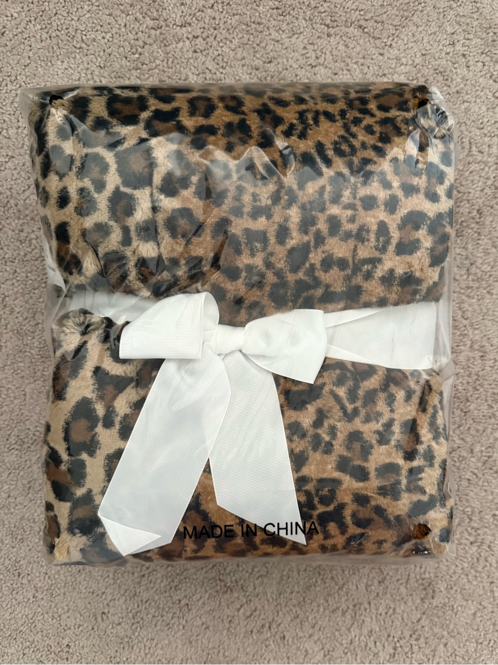 NWT Cheetah leopard blanket